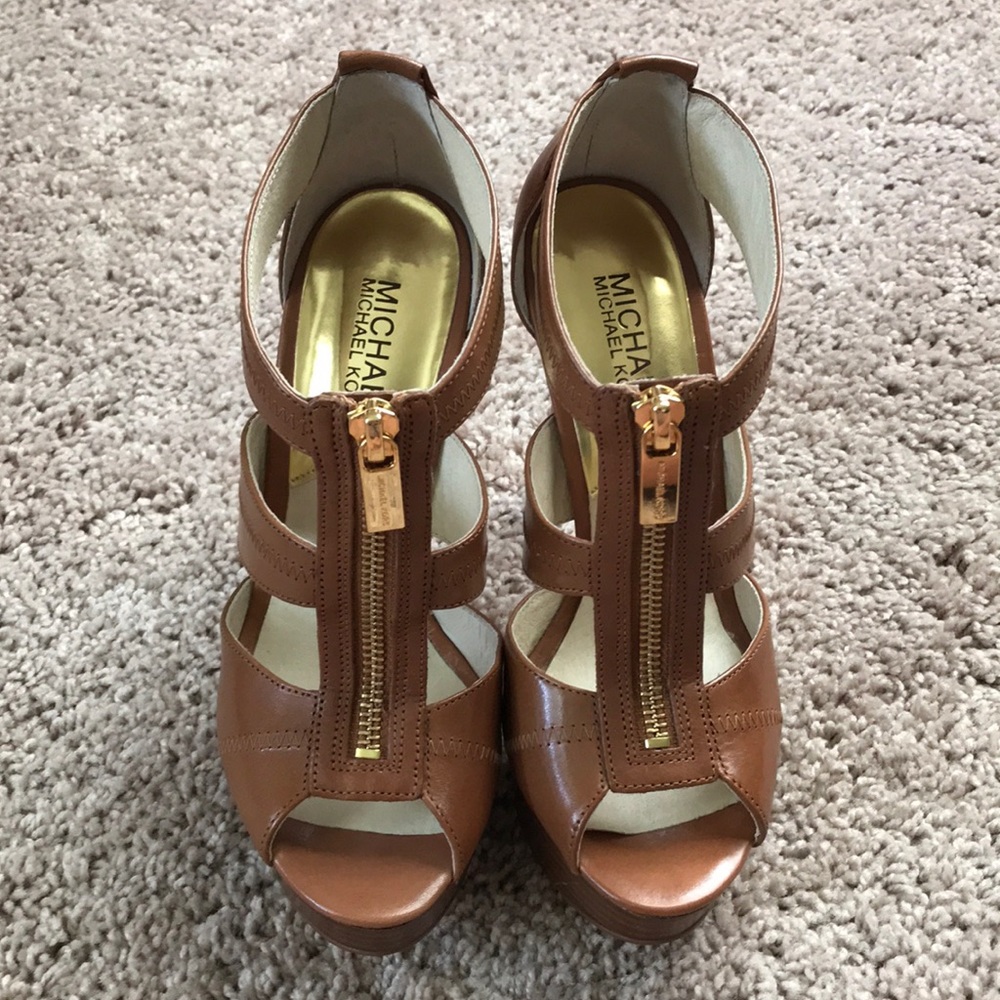 Brand new, never worn Michael Kors heels